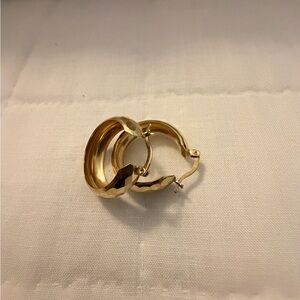 ✨MOVING SALE!✨10K Gold Hoop Earrings